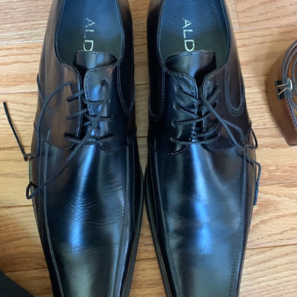 Mens black dress shoes